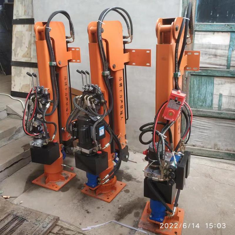 三台县重汽蓝牌随车吊 3.2吨 国六动力强 液压驱动 农用自卸起重机
